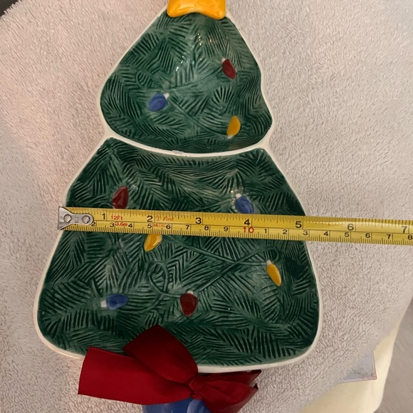 VINTAGE HALLMARK CERAMIC X-MAS TREE SECTIONAL DISH - Picture 2 of 6